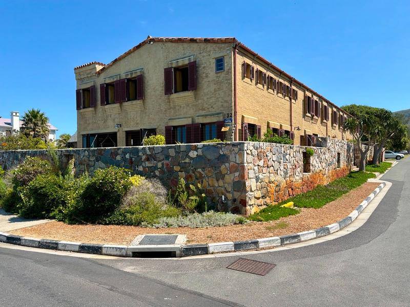 7 Bedroom Property for Sale in Westcliff Western Cape